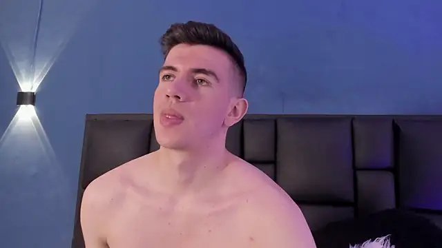 MikaelSlow online show from November 6, 5:10 am