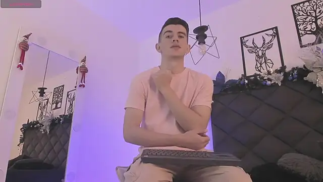 MikaelSlow online show from December 17, 3:17 am