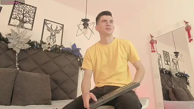 MikaelSlow online show from December 7, 4:09 am