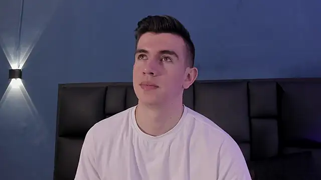 MikaelSlow online show from October 6, 3:11 am