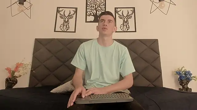 MikaelSlow online show from January 24, 4:59 am