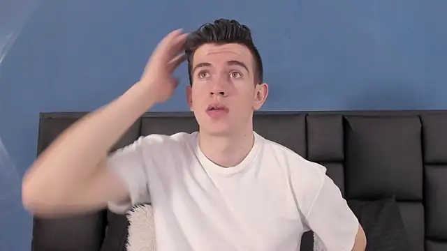 MikaelSlow online show from September 28, 10:41 pm