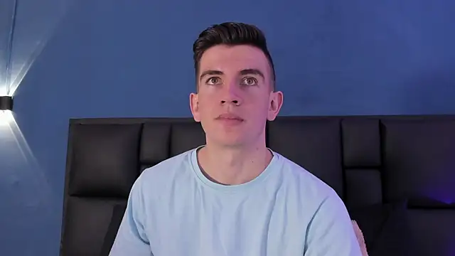 MikaelSlow online show from September 18, 4:47 am