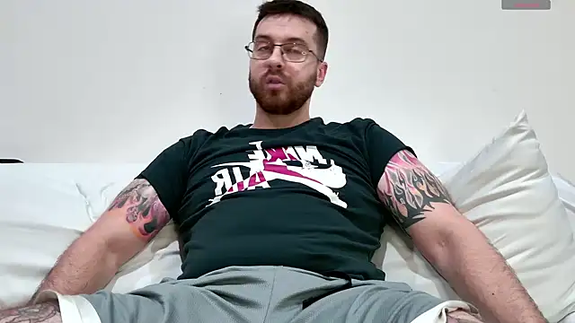 JayXCee Official online show from January 17, 12:42 pm