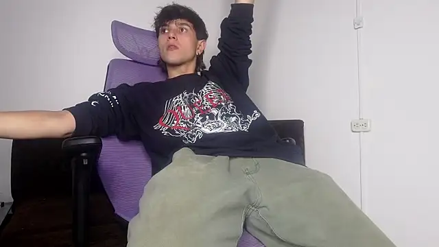 alex connorr online show from July 22, 10:46 pm