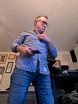 bibananaman online show from April 8, 9:56 pm