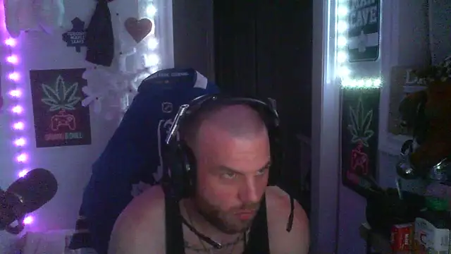 GeneralXMillyX online show from November 17, 7:00 am