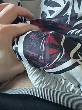 EE123458 online show from March 3, 3:19 pm