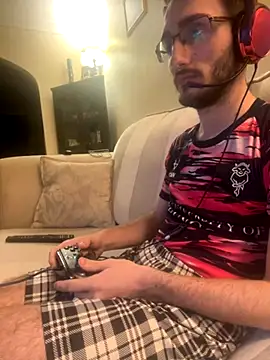 EE123458 online show from September 14, 8:22 pm