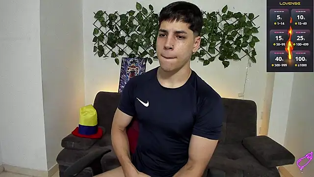 Snapshot of jonathanjoestar_ chatting on December 2, 11:49 pm jonathanjoestar  online show from December 2, 11:49 pm