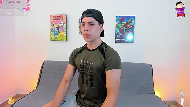 Snapshot of jonathanjoestar_ chatting on October 7, 8:35 pm jonathanjoestar  online show from October 7, 8:35 pm