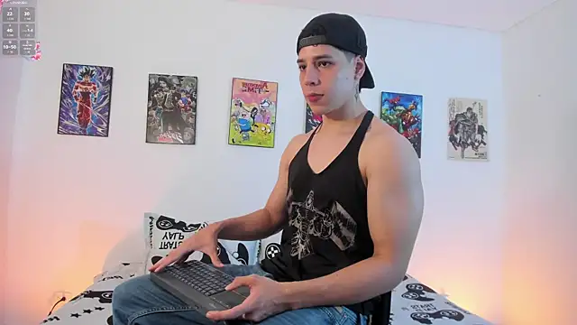 jonathanjoestar  online show from April 4, 9:45 pm