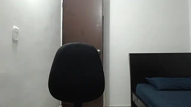 dimitriquiet05 online show from January 8, 2:57 am