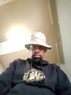 Snapshot of Tigermanboy chatting on March 16, 2:00 pm Tigermanboy online show from March 16, 2:00 pm