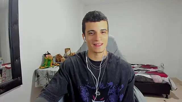 Snapshot of Balo_lovers chatting on February 21, 8:16 pm Balo lovers online show from February 21, 8:16 pm