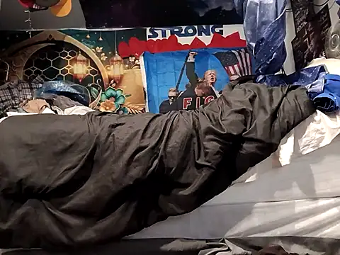 --D-a-D-D-y- online show from October 1, 7:01 am