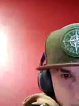 --D-a-D-D-y- online show from February 7, 12:09 am