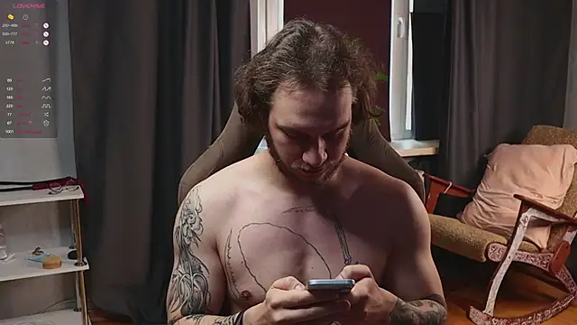 pleasure8869 online show from October 5, 7:45 am