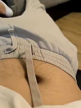 AttractiveSilk5 online show from September 12, 3:45 pm