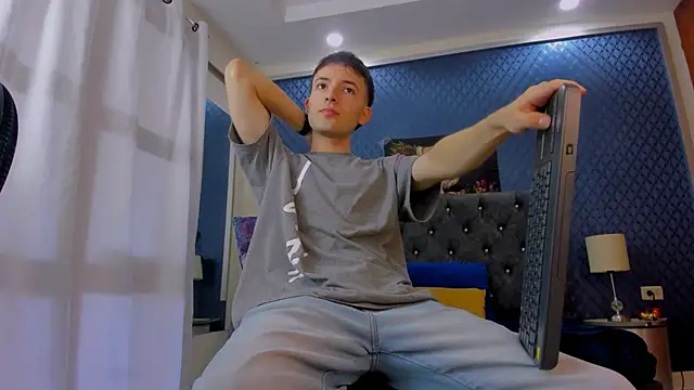 bower and colucci online show from December 6, 1:33 pm