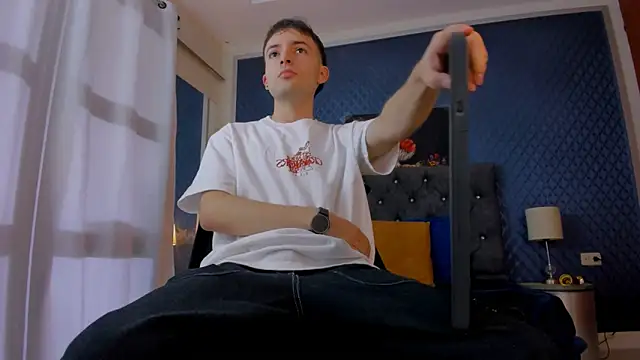 bower and colucci online show from December 5, 2:11 pm