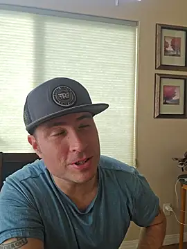 JeepinAround online show from February 6, 9:55 pm