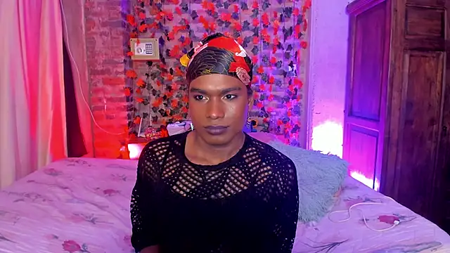 blackbarbietrans online show from November 7, 6:06 am