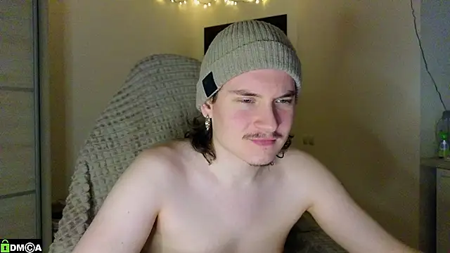 MoreRealAlex online show from January 11, 9:51 pm