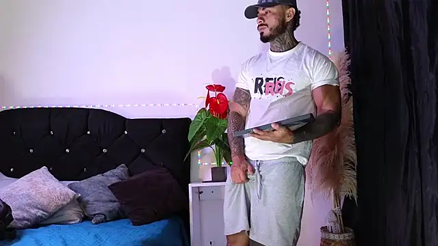 john cartter1 online show from February 9, 2:22 pm