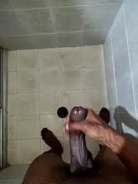 Snapshot of Negrotnt11 chatting on March 22, 10:48 pm Negrotnt11 online show from March 22, 10:48 pm