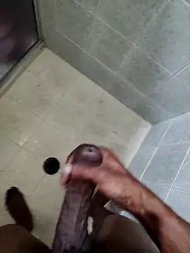 Snapshot of Negrotnt11 chatting on March 2, 10:13 pm Negrotnt11 online show from March 2, 10:13 pm