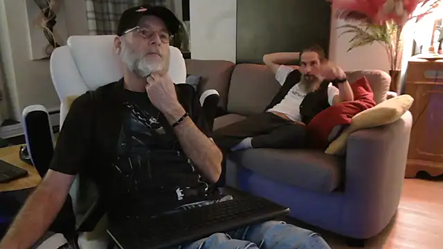 Towndude123 online show from February 20, 11:54 pm