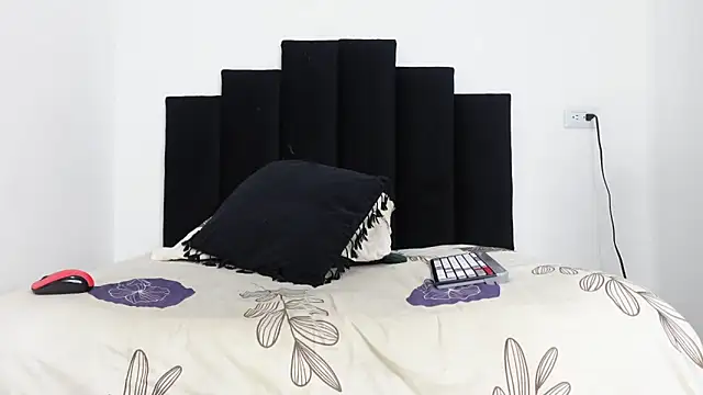 MarcoAlexLatino online show from February 28, 3:15 am