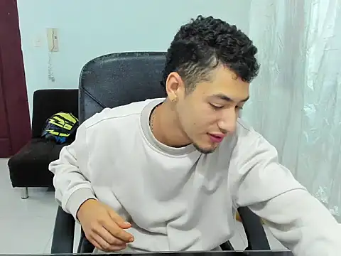 Chandler ken online show from September 29, 4:22 am