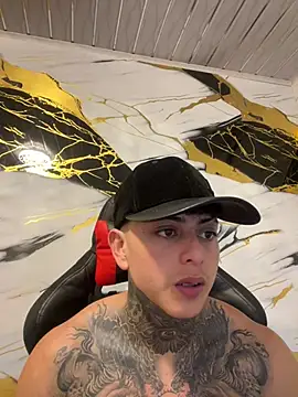 Kevin22 222 online show from February 8, 9:25 pm