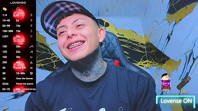 Kevin22 222 online show from October 20, 7:01 am