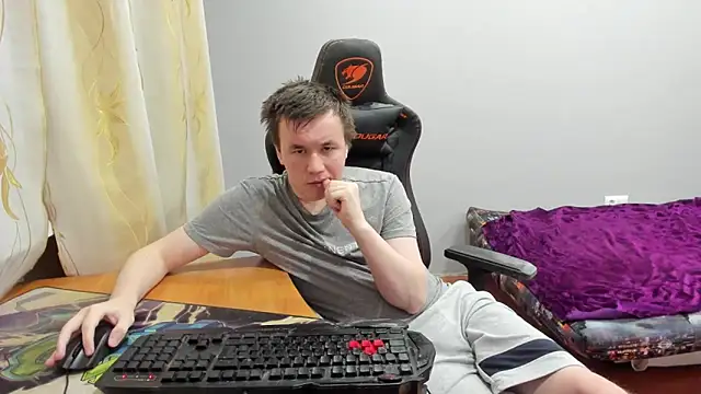 iliaskrislove online show from December 15, 1:57 am