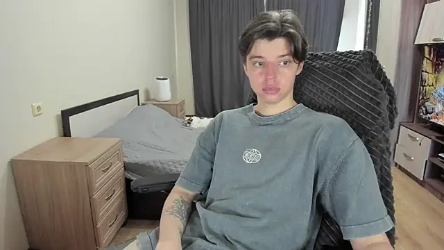 Liam sexy1 online show from April 5, 7:49 am