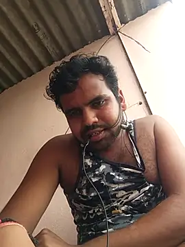 Snapshot of MeFeellove chatting on October 2, 9:24 am MeFeellove online show from October 2, 9:24 am