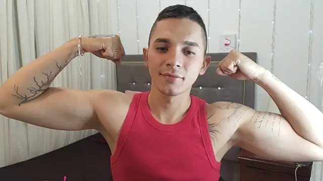 andeerr  online show from March 22, 8:15 pm