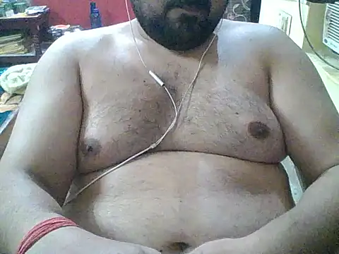 ARYANAVAILABLE online show from November 4, 10:00 pm