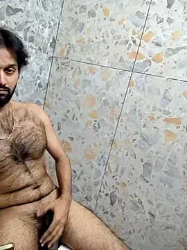 Snapshot of hairy_gun chatting on March 15, 1:40 pm hairy gun online show from March 15, 1:40 pm