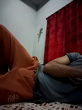 Snapshot of hairy_gun chatting on December 13, 6:31 am hairy gun online show from December 13, 6:31 am