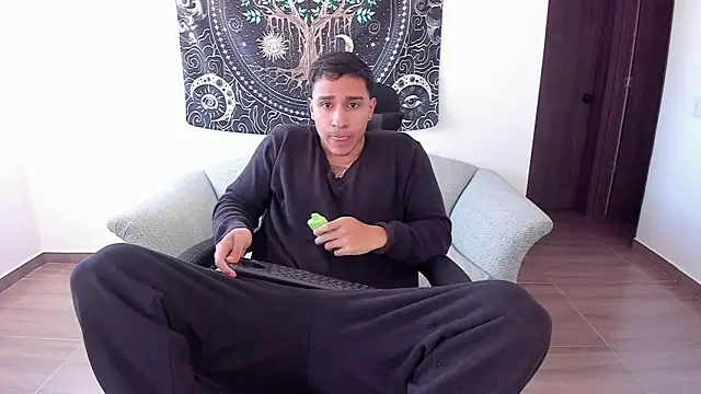 JayMarcos  online show from January 18, 7:15 pm