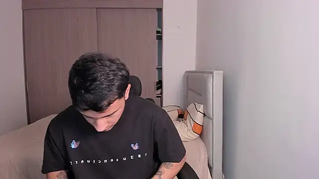 JayMarcos  online show from December 28, 3:15 am