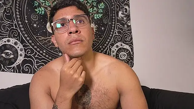 JayMarcos  online show from October 7, 3:32 am