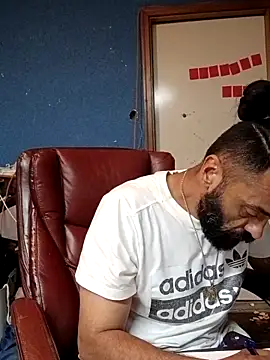 C8L3U online show from March 9, 9:47 am