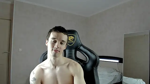 MasonWarholl online show from February 10, 9:47 pm