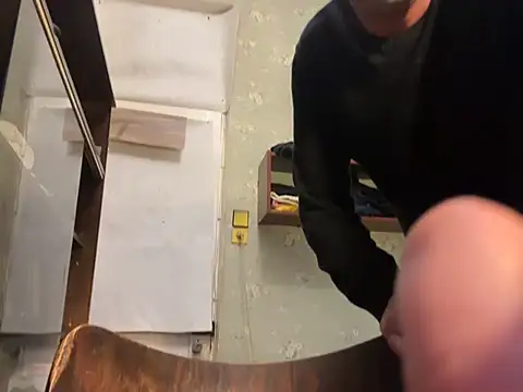 Snapshot of Ariel_Ari chatting on January 3, 11:35 am Ariel Ari online show from January 3, 11:35 am