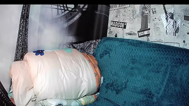 jimmyy  online show from March 30, 2:18 pm